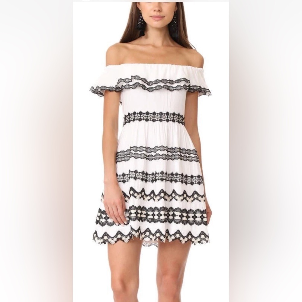 Alice + Olivia Rozzi Off Shoulder Dress - Picture 3 of 12